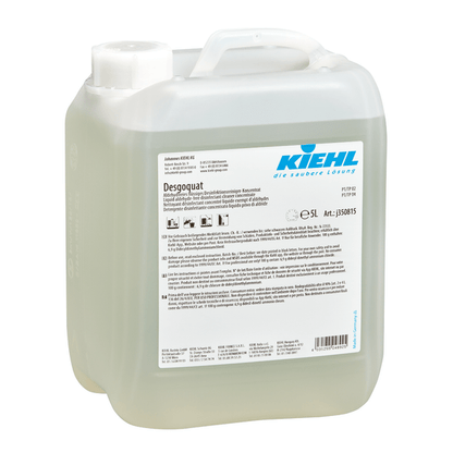 Un conteneur en plastique transparent avec une poignée et un bouchon blanc, étiqueté "Kiehl Desgoquat" de Johannes Kiehl KG. L'étiquette multilingue informe sur le concentré désinfectant liquide sans aldéhyde pour la désinfection des surfaces et fournit des instructions d'utilisation.