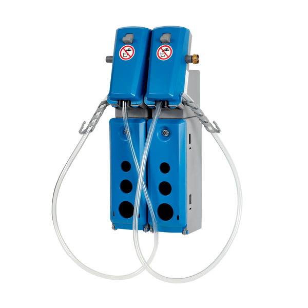 Deux distributeurs muraux multidosage Johannes Kiehl KG DosiStation 2P-16 L bleu-gris, chacun avec des tuyaux, quatre trous frontaux et des panneaux d'interdiction de fumer - idéal pour le remplissage de seaux ou de machines dans l'industrie alimentaire.