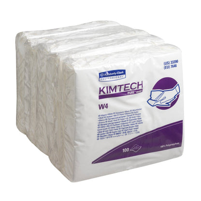 Un paquet transparent de lingettes Kimtech® Pure W4 - Individuel / Blanc de Kimberly-Clark GmbH, étiqueté pour des solutions de nettoyage professionnelles, avec des informations sur le produit et un graphique de nettoyage des mains. Le paquet contient 100 lingettes pour salle blanche.
