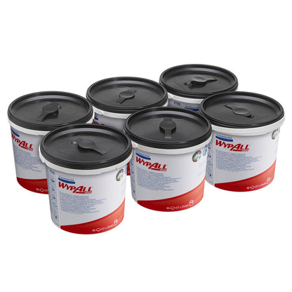 Six lingettes WypAll® vertes de Kimberly-Clark GmbH (6 seaux x 90 feuilles) sont regroupées dans un distributeur étiqueté sur un fond blanc.