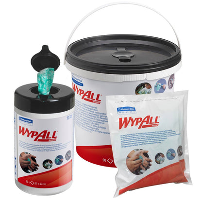 Les lingettes WypAll® vertes de Kimberly-Clark GmbH sont disponibles en trois contenants : un bidon pop-up, un grand seau avec poignée et une recharge - chacun avec le logo et des images de mains nettoyées avec ces lingettes douces en tissu non tissé.