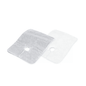 Deux compresses de tissu rectangulaires avec un trou central, connues sous le nom de Meditrade ABE® Tracheal, compresse à fente 8 x 10 cm | Paquet (50 pièces) de Meditrade GmbH. La compresse à gauche est grise et la compresse à droite est blanche, toutes deux disposent d'une couture centrale et d'un revêtement métallique pour un confort supplémentaire.