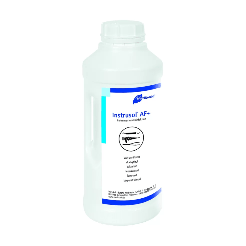 Une bouteille en plastique blanche Meditrade Instrusol® AF+ Désinfection des instruments avec un étiquetage bleu et noir, comprenant du texte et des symboles indiquant l'utilisation, ainsi que des informations de sécurité listées par le VAH.
