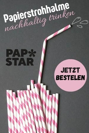 Papierstrohhalme in Pink und Weiß auf grauem Hintergrund, mit dem Text 'Papierstrohhalme nachhaltig trinken' und einem Call-to-Action 'JETZT BESTELLEN'. Das Logo von Papstar ist sichtbar.“