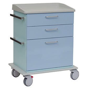 Le châssis du chariot de soins et de travail Novocal a un corps bleu clair, trois tiroirs, deux poignées latérales et quatre roues (dont une avec un levier de frein rouge). Sa plaque blanche a des bords relevés - idéal pour une utilisation dans les établissements de soins. Emballage : 1 pièce.