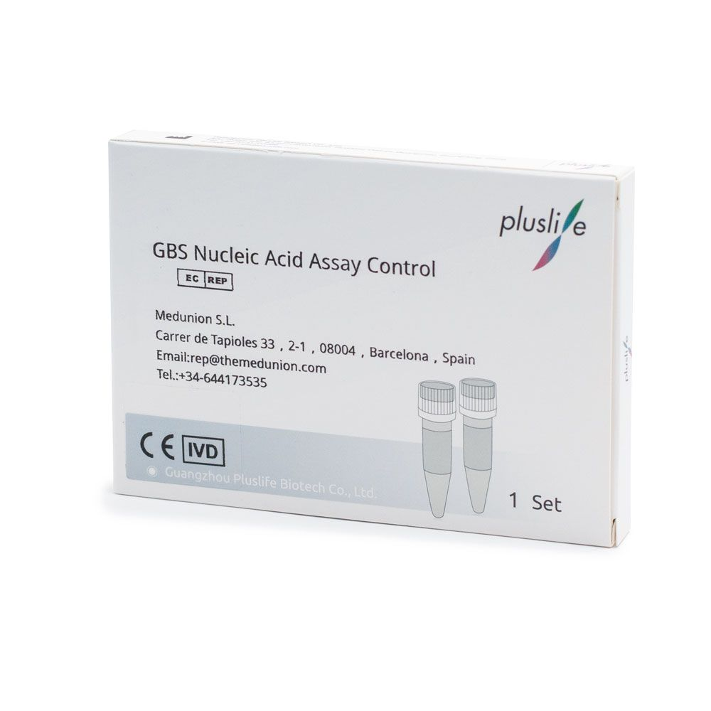 Le paquet portant l'inscription « Pluslife GBS (Strep B) Kit de contrôle PCR d'acide nucléique » contient des informations de contact pour Medunion S.L. à Barcelone, Espagne, et Guangdong Pluslife Biotech Co., Ltd. Ce kit conçu pour les tests PCR contient des contrôles de test pour Streptococcus agalactiae avec deux petits flacons illustrés sur l'emballage.