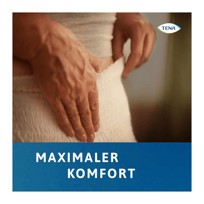 Gros plan sur les mains en train de remonter un TENA Protection Pants Normal Inkontinenzpants léger et texturé de TENA - Essity Germany GmbH. Le texte "CONFORT MAXIMAL" et le logo TENA soulignent le confort et la fiabilité pour les besoins d'incontinence.