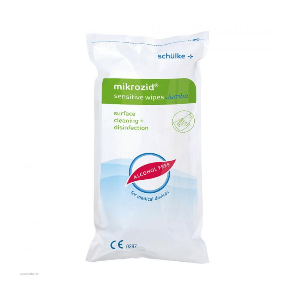 Un paquet de « Schülke Mikrozid® sensitive wipes jumbo » pour le nettoyage et la désinfection des surfaces, identifié comme sans alcool et adapté aux dispositifs médicaux. L'emballage est blanc avec des accents verts et bleus. Marque : Schülke & Mayr GmbH.