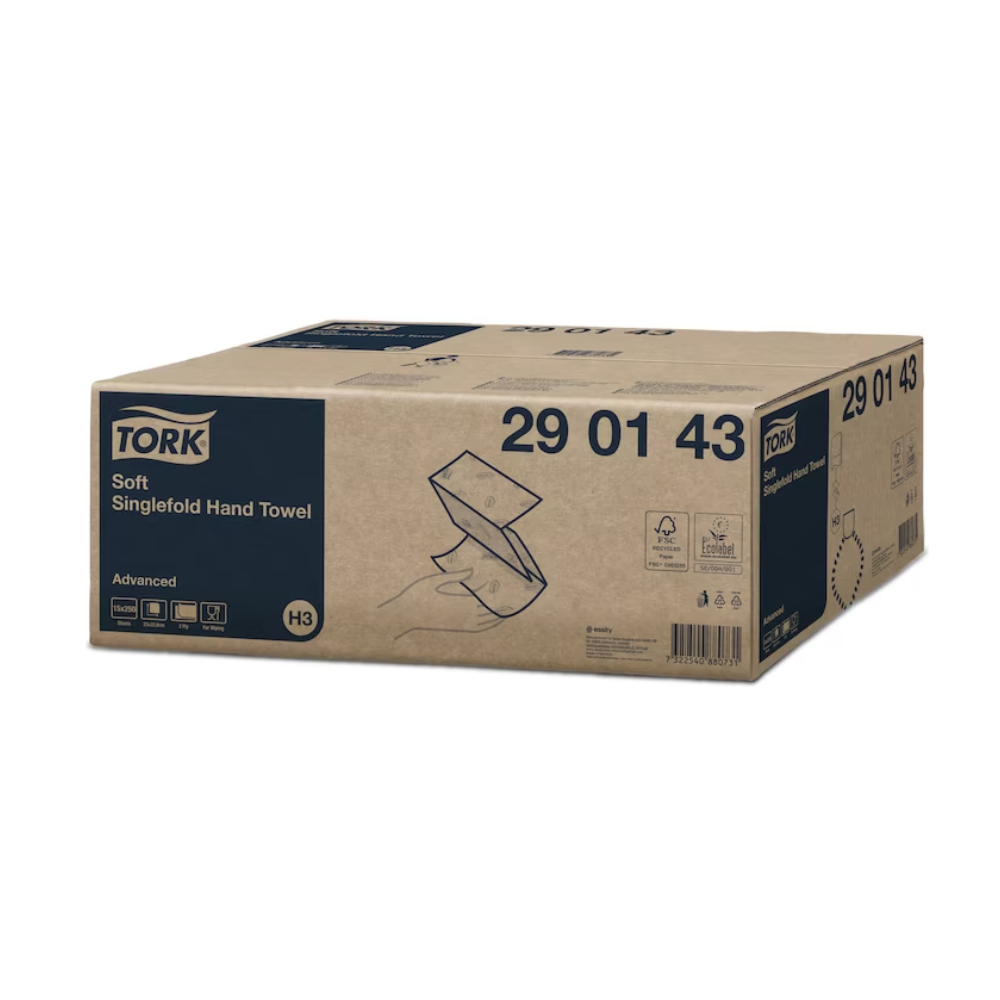 Un carton de serviettes en zigzag Tork 290143 douces Advanced H3 2 plis est principalement emballé en marron avec des accents bleus. Il met en avant des caractéristiques telles que la compatibilité Advanced H3 et affiche des détails sur le produit, y compris le numéro d'article 290143 et des symboles pour ses certifications, ce qui le rend idéal pour une utilisation avec un distributeur Tork. Le produit est de TORK - Essity Professional Hygiene Germany GmbH et comprend 15 paquets par carton.