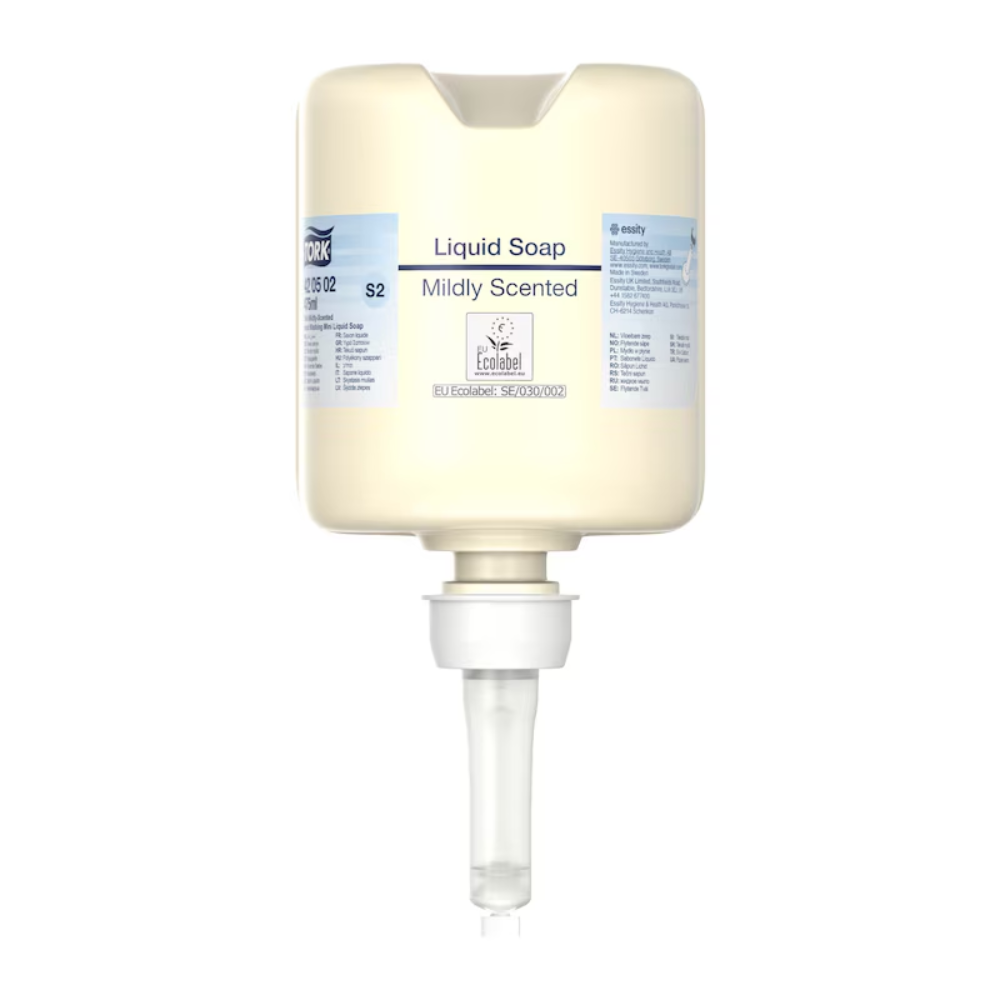 Un distributeur beige avec l'inscription « Tork 420502 Mini Savon Liquide, Parfum Doux » d'un volume de 475 ml dispose d'une pompe pratique. Ce produit de TORK - Essity Professional Hygiene Germany GmbH est conçu pour une excellente hygiène des mains et est doté de diverses marques et logos, y compris un « Ecolabel » qui promeut le soin de la peau respectueux de l'environnement.