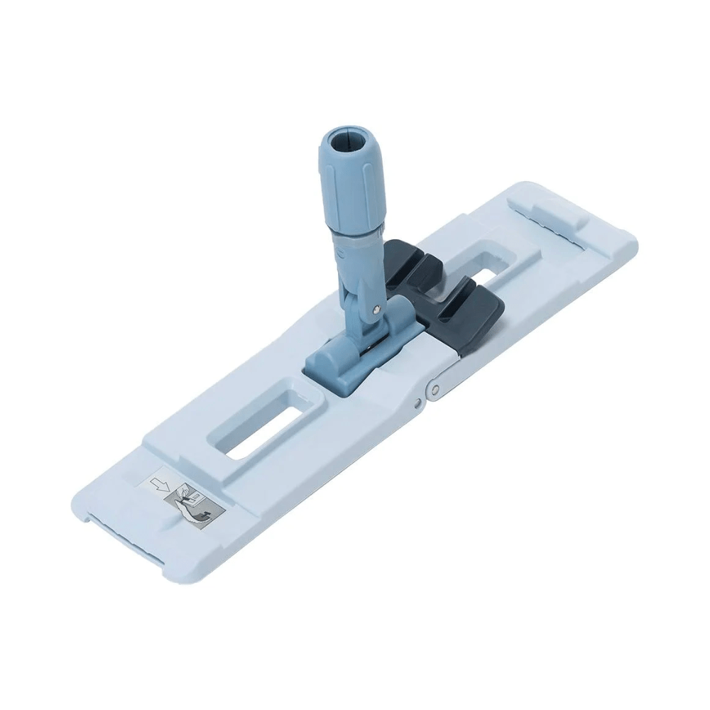 Le support de mop US Pro de Vileda Professional – 40 cm de Vileda GmbH comprend une tête de mop bleu clair avec une base plate et rectangulaire et une connexion de poignée réglable ainsi que deux clips gris foncé pour maintenir le tampon de nettoyage en place en toute sécurité.
