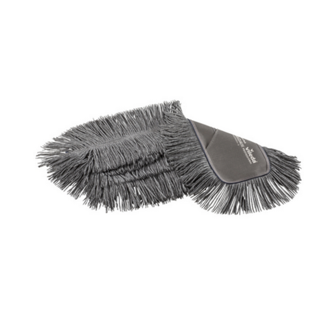 Le balai professionnel Swep Single r-MicroTechmop - 50 cm de Vileda GmbH est équipé d'un gant de nettoyage en microfibre gris fabriqué à partir de matériaux recyclés, avec des fibres longues et douces en position pliée.