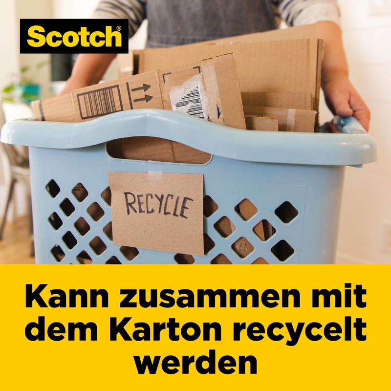Une personne tient un panier bleu avec du carton aplati et un panneau "Recycle". Le logo du ruban d'emballage en papier Scotch® Box Lock™ (48 mm x 22,8 m) est en haut à gauche. Texte en dessous : "Peut être recyclé avec le carton."