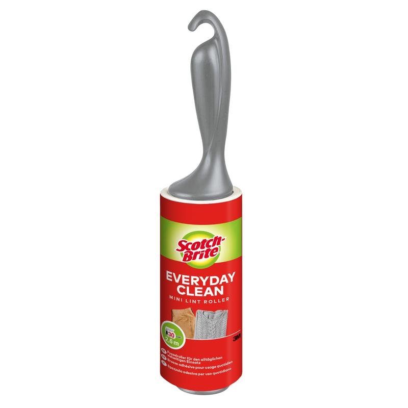 Le Mini-rouleau anti-peluches Scotch-Brite™ Everyday Clean de 3M Deutschland GmbH avec poignée colorée (30 feuilles, 1/paquet) enlève facilement les peluches de divers tissus et affiche des détails ainsi que des instructions d'utilisation sur l'étiquette.