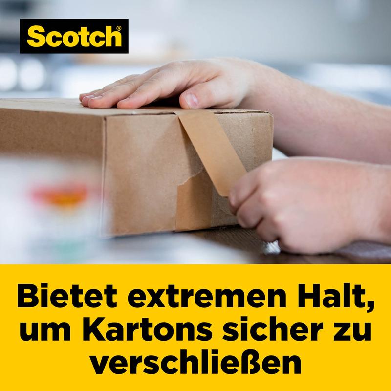 Une personne ferme un carton brun avec du ruban d'emballage en papier Scotch® Box Lock™ (48 mm x 22,8 m, 1 rouleau) de 3M Deutschland GmbH ; le texte allemand met en avant la tenue robuste pour des fermetures de cartons sécurisées sur un fond jaune.