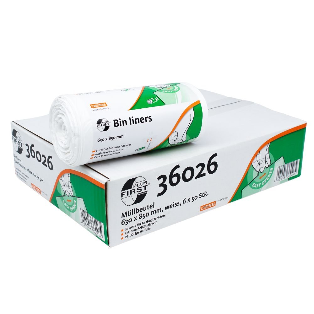 Un rouleau de sacs poubelle DEISS First Plus® de EMIL DEISS KG (GmbH + Co.) repose sur un carton blanc-vert avec l'inscription «36026». Sur l'emballage, il est écrit «Premium-LDPE» en avant-plan, et il est également indiqué «63 x 85 cm, blanc, 6 x 50 pcs». De plus, un graphique illustre la fonction Easy Opener.